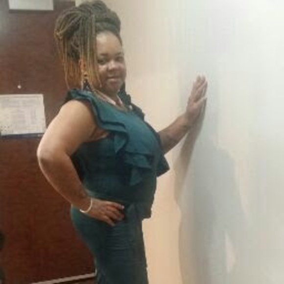 Meet your Posher, Tamekia - Picture 1 of 1